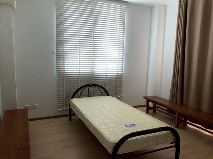 3-bed house for rent, 292.1 sqm, 80 sq wah, Thon Buri