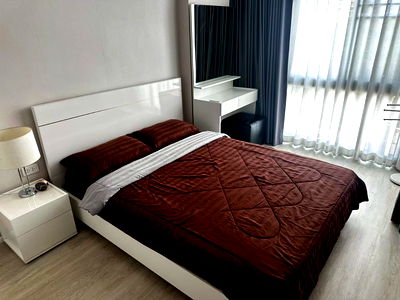 Condos for rent 700 Year Sports Arena Chiang Mai : For rent Palm Spring Nimman Phoenix condo near nimman road Tel. 082-389-9314 Boo