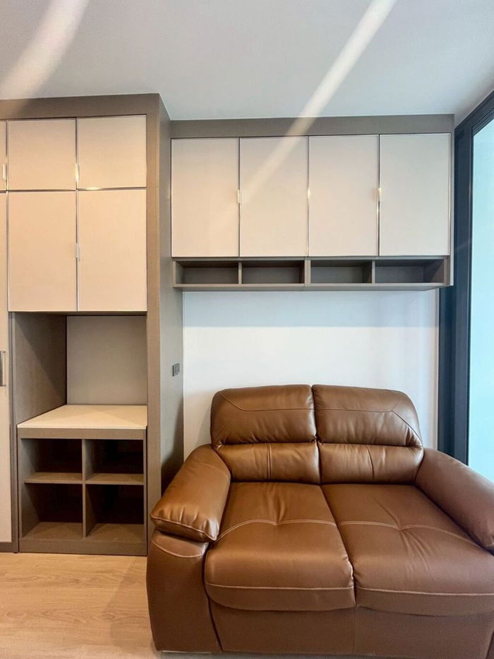picture For Rent Life Rama4-Asoke Unit 2599/1017(New Room)(No pets, no smoking, no French/Russian allowed.) - 9/18