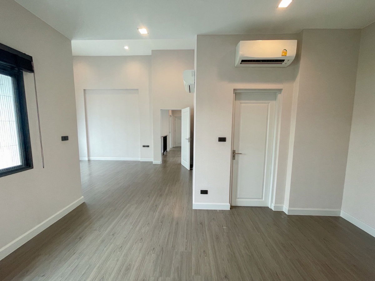 picture S04-0058 Single house for sale in Bangkok Boulevard Rama 5. - 30/48