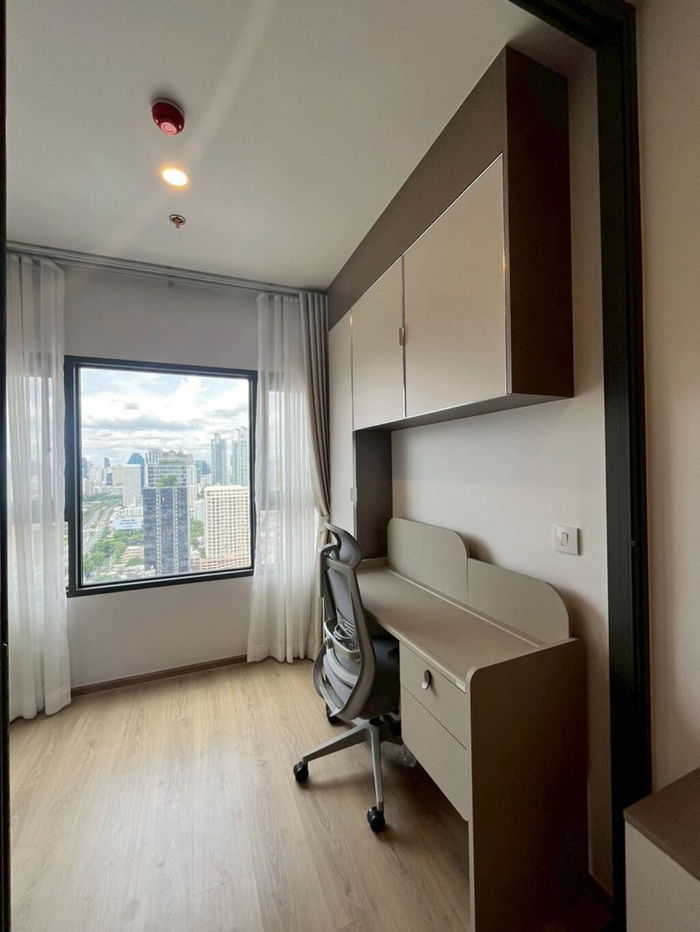 picture For Rent Life Rama4-Asoke Unit 2599/1017(New Room)(No pets, no smoking, no French/Russian allowed.) - 13/18