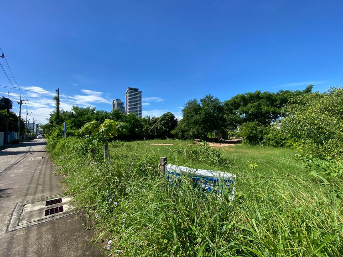 picture LAND FOR SALE @ WAT WANG HIN -2 MINS TO ROBINSON SRIRACHA - 9/12