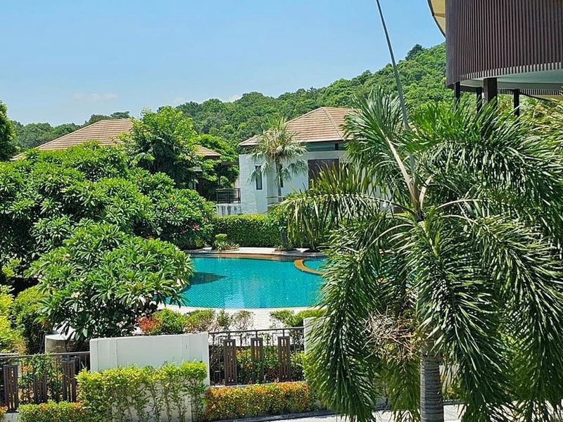 รูป ขายบ้านสวย สไตล์ Modern Tropical หมู่บ้านนคราทรัพย์ ใกล้อ่างเก็บน้ำบางพระ  - รูปที่ 18/19
