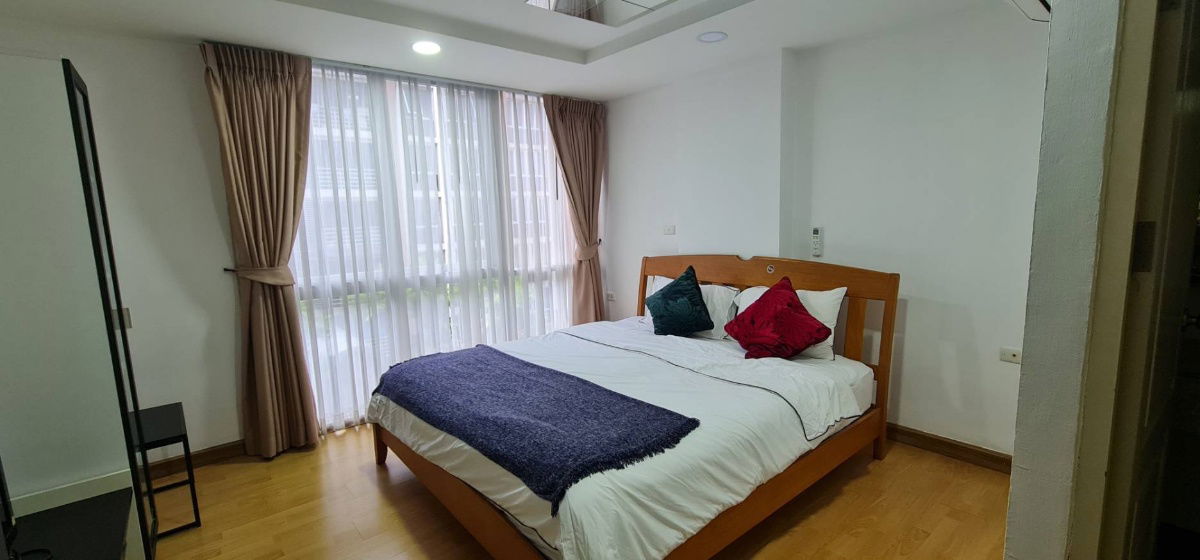 picture For Rent: The Master Sathorn Executive Condominium, only 170 meters from BTS Krung Thonburi (S15-2584) - 1/10