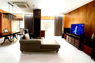 คอนโดให้เช่า : Penthouse มี สระว่ายน้ำส่วนตัว   ดิ เอ็มไพร์ เพลส คอนโดมิเนียม