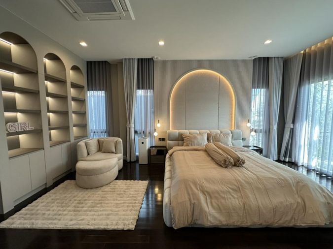 5-bed house for rent, 604 sqm, 127 sq wah, Grand Bangkok Boulevard Krungthepkritha