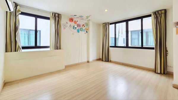 รูป [ให้เช่า] หมู่บ้าน เวอรีเดียน ราชพฤกษ์ / 3 ห้องนอน 4 ห้องน้ำ / 36 ตรว. 170 ตรม. **32,000** บ้านแฝด 3 ชั้นตกแต่งสวย ใกล้โรงเรียนนานาชาติเด่นหล้าบริติช - รูปที่ 10/14