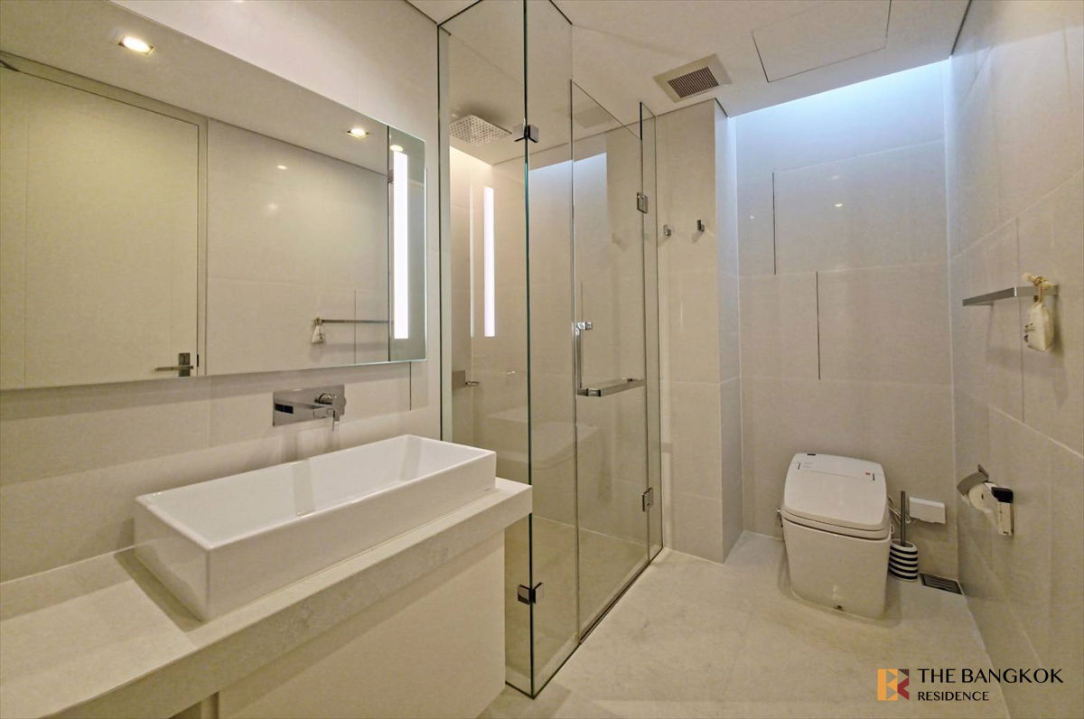 picture ✨✨Great price, prime location The Bangkok Sathorn near BTS Surasak - 5/11