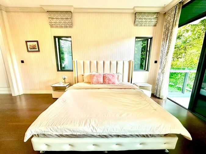 4-bed house for rent, 270 sqm, 73 sq wah, Setthasiri Krungthep Kreetha