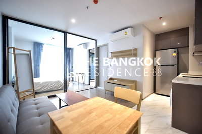 Condos for rent : ✨✨RHYTHM Ekkamai Easy Travel, Fully Utilized Space near BTS Ekkamai