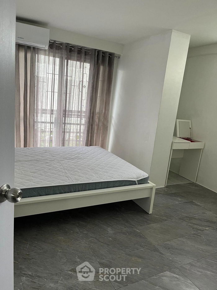 picture 2-BR Condo at Waterford Park Rama 4 near BTS Phra Khanong (ID 2364893) - 4/8