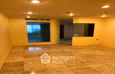 Condos for sale MRT Si Lom  : 1-BR Condo at I.T.F. Silom Palace Condominium near BTS Chong Nonsi (ID 1273699)