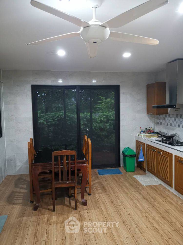 ขายบ้านเดี่ยว : บ้าน 4-ห้องนอน ที่ บ้านลุมพินี ทาวน์พาร์ค ท่าข้าม-พระราม 2 ใน ท่าข้าม (ID 2150303)