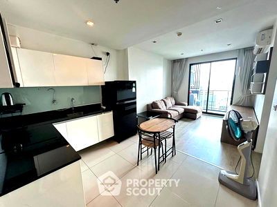 เช่าคอนโด MRT ห้วยขวาง : คอนโด 2-ห้องนอน ใกล้ MRT สุทธิสาร (ID 2140768)