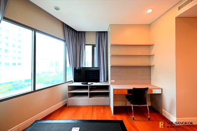 Condos for rent : ✨✨Bright 24  Start your comfort here