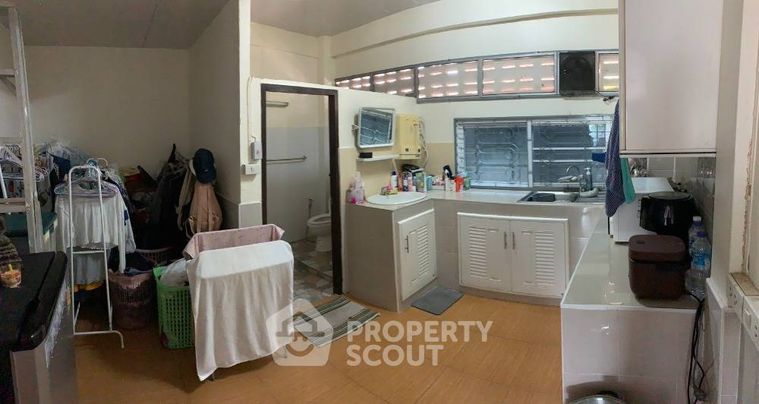 2-bed townhouse for sale, 93.1 sqm, 17 sq wah, Bang Sue