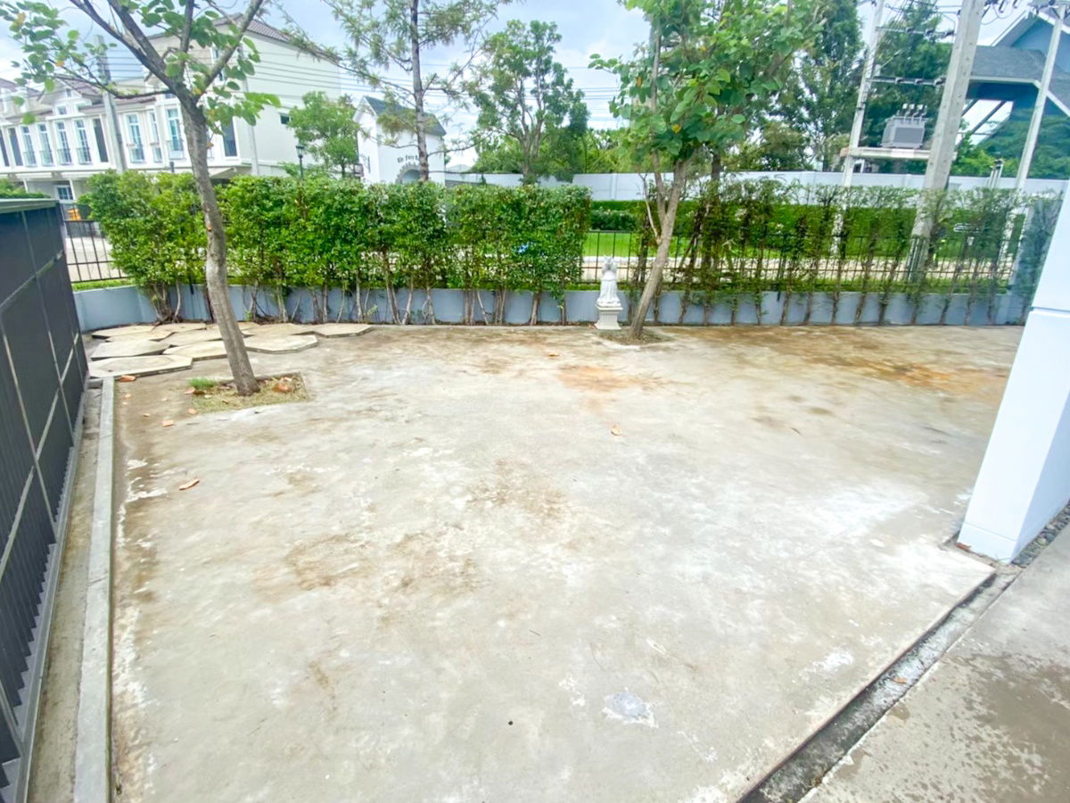 รูป ให้เช่า บ้านอินดี้ บางนา–รามคำแหง2 ทาวน์โฮม 2.5 ชั้น แปลงมุม บรรยากาศเงียบสงบ เดินทางสะดวก ใกล้เมกาบางนา เฟอร์นิเจอร์ครบ พร้อมอยู่ - รูปที่ 2/20