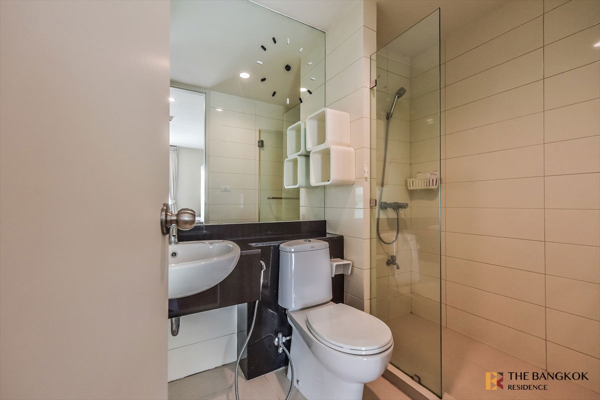 picture ✨✨The Parkland Grand Asoke-Phetchaburi Save Time, Convenient Travel - 7/11