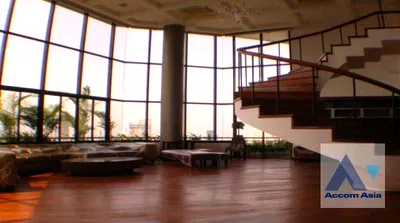 Condos for sale BTS Ekkamai : 🔼🔽 AccomA 📩 Spacious Luxurious Duplex with City Views ( 2119101 )