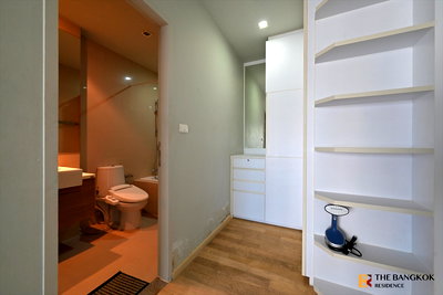 Condos for rent : ✨✨Noble Refine Condo That Meets All City Dwellers' Lifestyles near BTS Phrom Phong