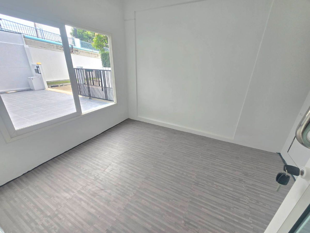 รูป กำลังรีโนเวทใหม่ บ้านเดี่ยว พื้นที่กว้างขวาง ทำเลดี หลังมุมใน เดินทางสะดวก หมู่บ้าน พฤกษ์ลดา วงแหวน-หทัยราษฎร์ คลองสามวา ใกล้ทางด่วนจตุโชติ - รูปที่ 10/32