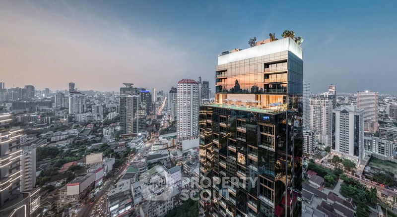 Condos for sale : 1-BR Condo at The Strand Thonglor near BTS Thong Lor (ID 2366150)