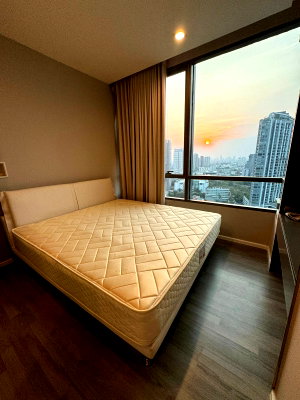 คอนโดให้เช่า : The Room Sukhumvit 69 ห้องสวย ราคาดี สอบถามเพิ่มเติมได้ที่ Line @condorental