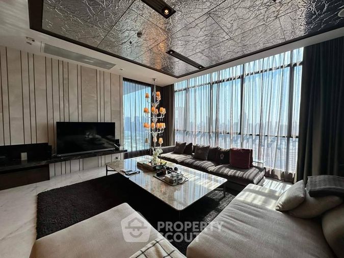 3-bed condo for sale, 432 sqm, Hyde Sukhumvit
