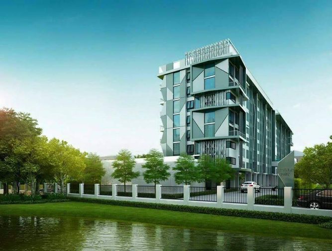 คริสตัล ปาร์ค คอนโดมิเนียม