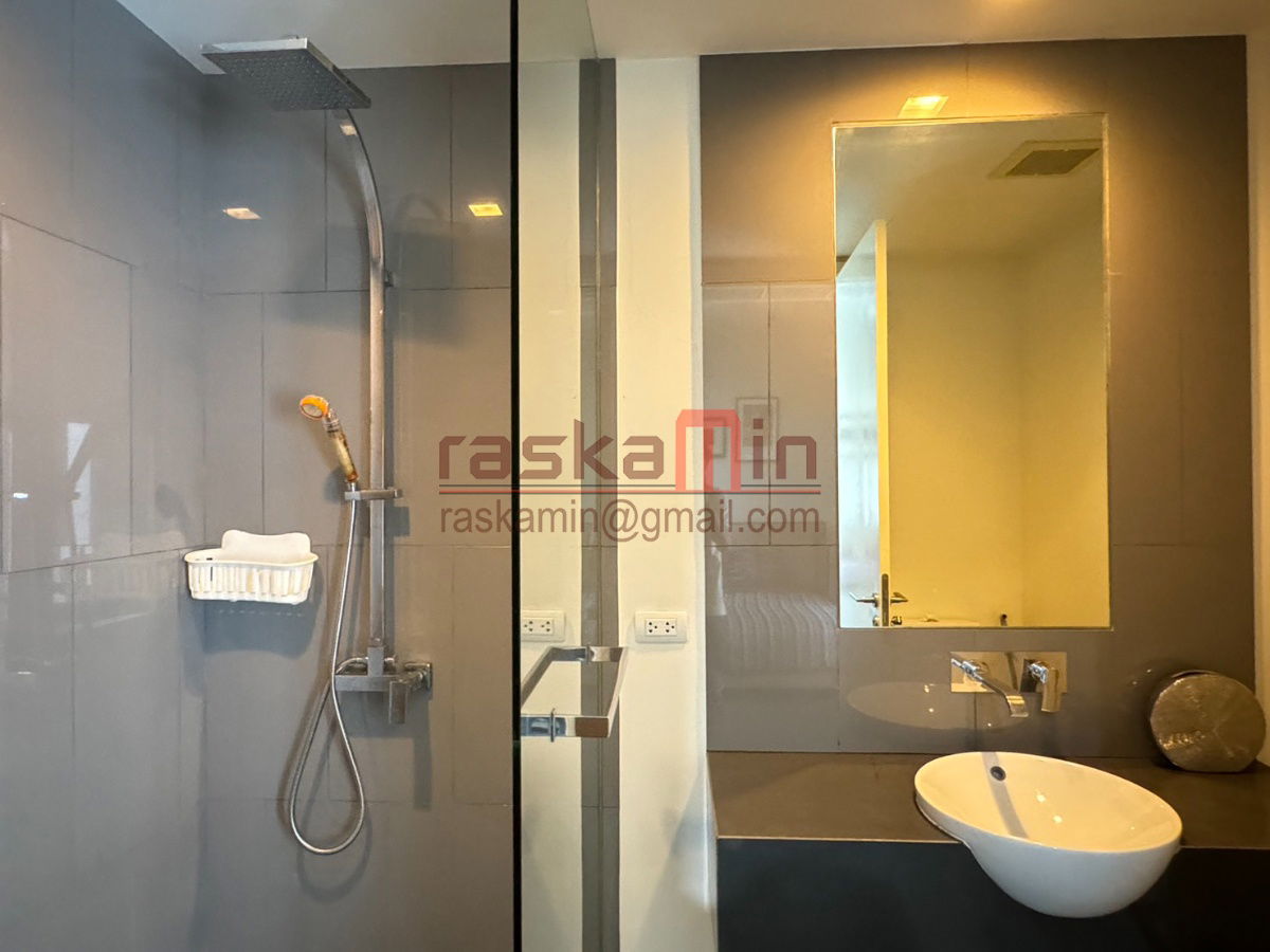 picture 🔹 Beachfront Condo for Sale – Zire Wongamat, Pattaya 🔹 - 13/23