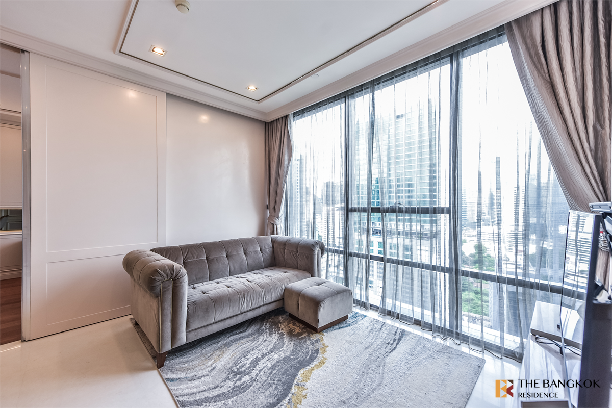 picture Location Near Employment, Surrounded by Lifestyles The Bangkok Sathorn near BTS Surasak - 4/10