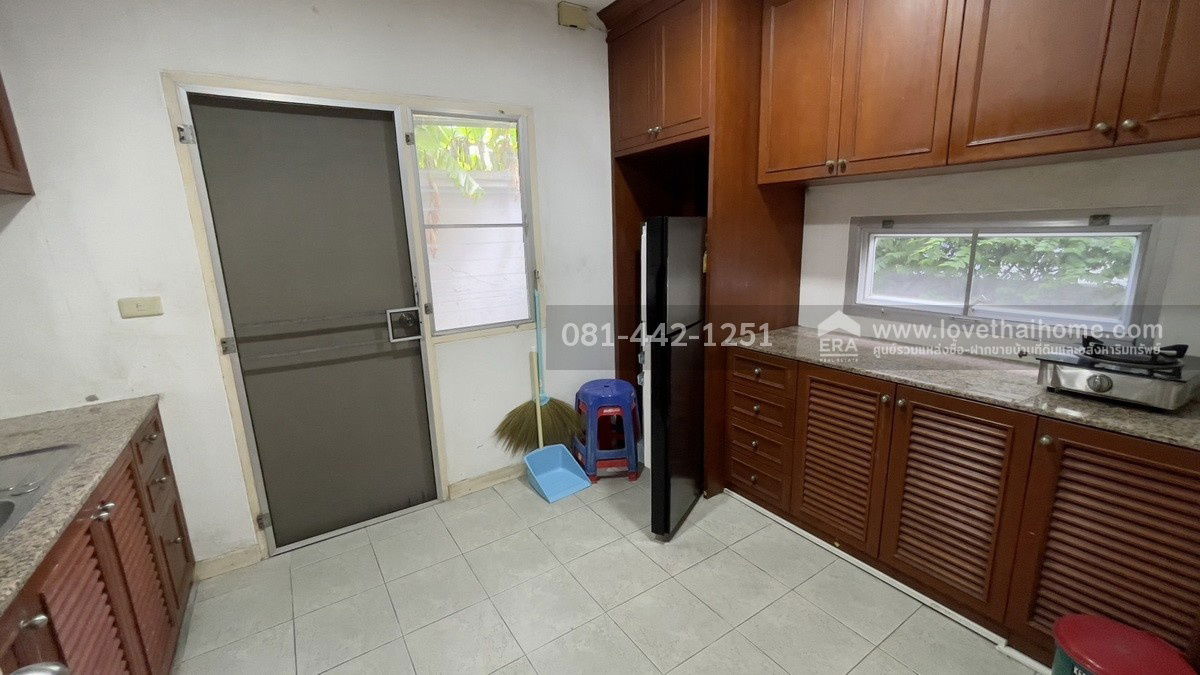 รูป ขายบ้านเดี่ยว2ชั้นหมู่บ้านโนเบิลวานา ซอยบรมราชชนนี74/1 พื้นที่64.6ตรว. ขาย7.5ล้าน บ้านสภาพดีพร้อมเข้าอยู่ได้เลย ถ้าเห็นต้องชอบ ราคาต่อรองได้ค่ะ - รูปที่ 4/9