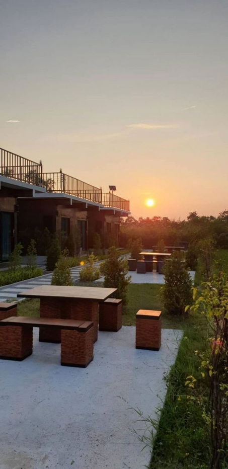 รูป ขายรีสอร์ทใหม่ ปากน้ำประแสร์ แกลง ระยอง พร้อมสวนผลไม้ 4 ไร่ - รูปที่ 3/8