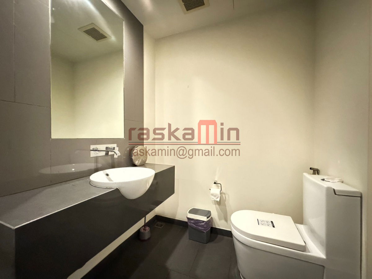 picture 🔹 Beachfront Condo for Sale – Zire Wongamat, Pattaya 🔹 - 14/23