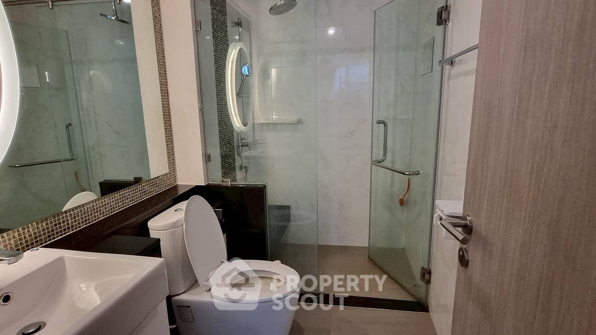 picture 1-BR Condo at Supalai Oriental Sukhumvit 39 near MRT Phetchaburi (ID 2366579) - 3/9