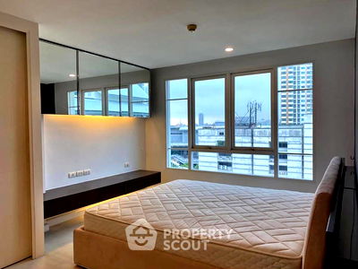 ขายคอนโด : คอนโด 2-ห้องนอน ที่ เดอะ แบงค็อค สาทร-ตากสิน คอนโดมิเนียม ใกล้ BTS กรุงธนบุรี (ID 2371127)