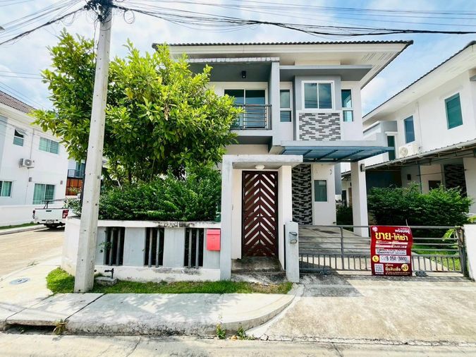 CIMB 0829 : หมู่บ้านเอเรสมา วิลล่า