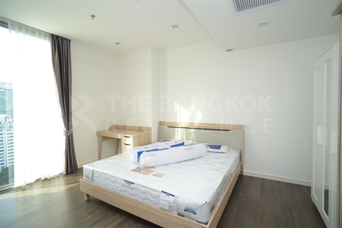 New Experience with a Condo in Prime Location Nara 9