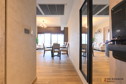 The Lofts Asoke near MRT Phetchaburi Station Luxury Unit, Ready for You Without the Wait