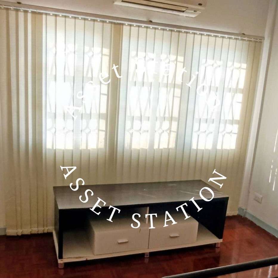picture Urgent sale, Hometown office, Lat Phrao area, Soi 128/1, near The Mall Bangkapi - 6/12
