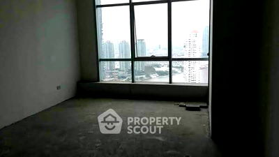 Condos for sale รพ.เซนต์หลุยส์ : 3-BR Condo at Baan Sathorn Chaopraya near BTS Krung Thon Buri (ID 2369664)