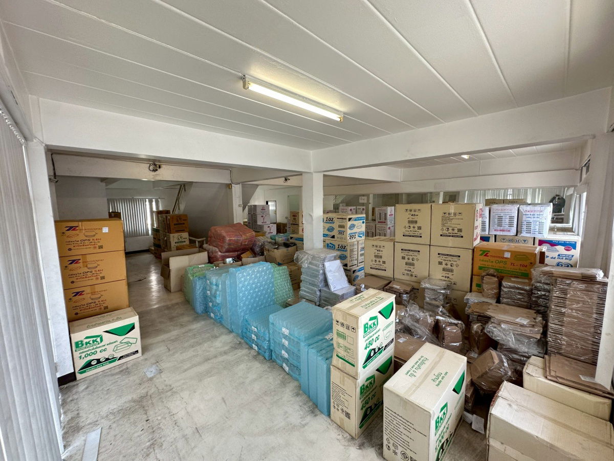 picture commercial building for sale — 2 adjoining units at Thipawan Village. Only 600 meters from BTS Thipawan! - 10/15