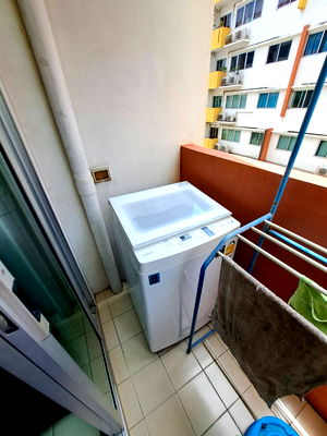 Condos for rent : Condominium for Rent, near by Bang Yee khan MRT Station (Blue Line)