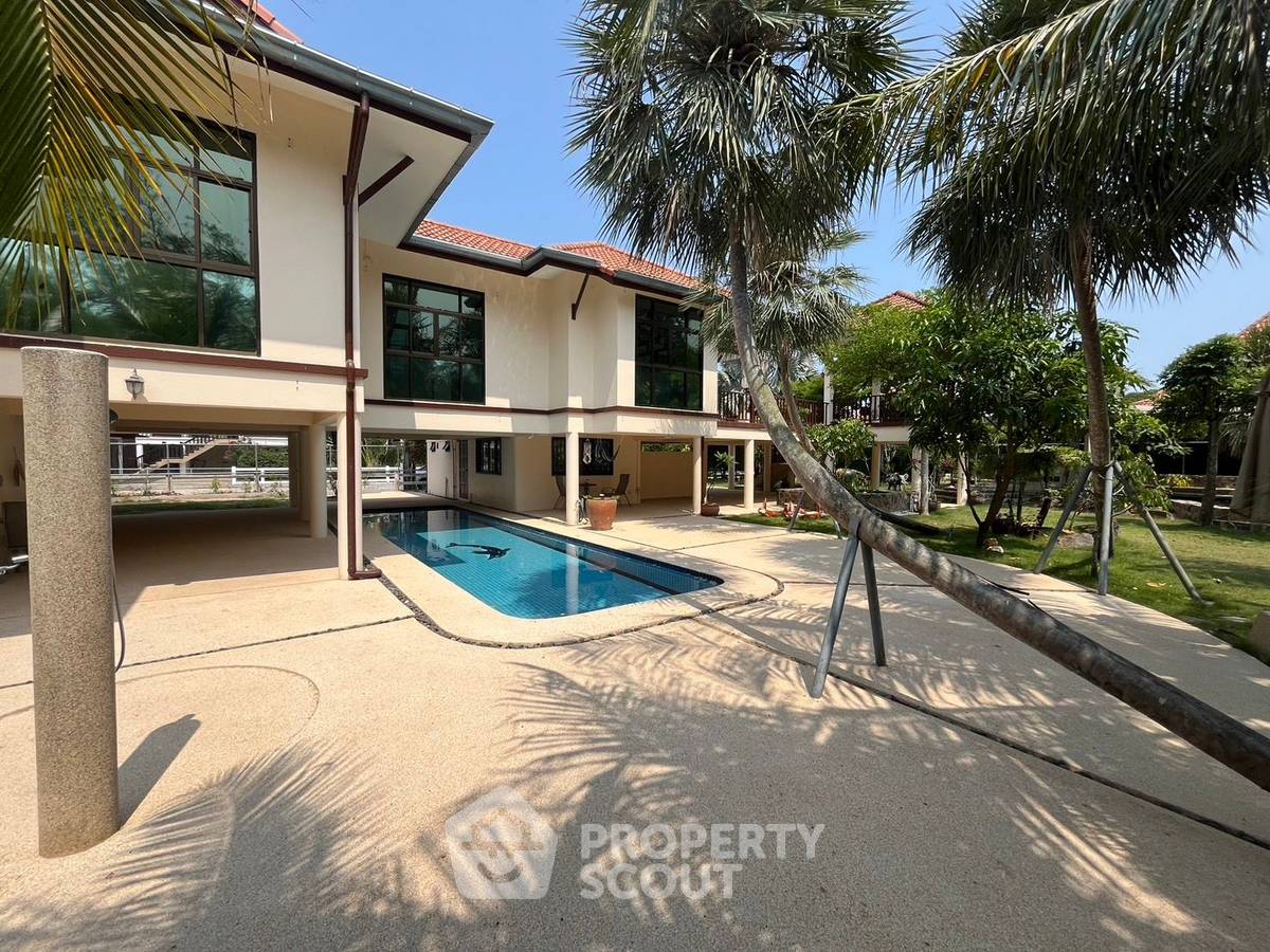 รูป วิลล่า 5-ห้องนอน ใน ทับใต้ (ID 1512911) - รูปที่ 3/46