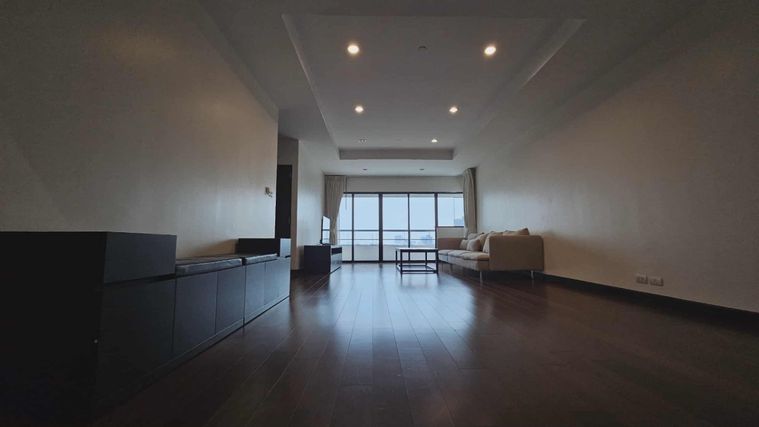 ✅ Sathorn Garden for Rent   (ให้เช่า คอนโด สาทร การ์เด้นท์)      🛏️Room details* *     3 bedrooms 3 bathrooms 