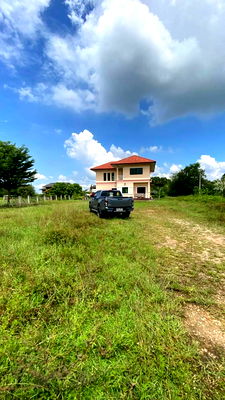 บ้านเดี่ยวให้เช่า : บ้านเดี่ยวสไตส์โมเดิน 4 ห้องนอน 3 ห้องน้ำ 