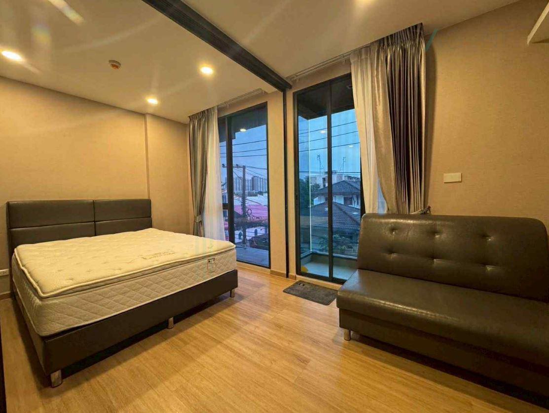 picture For Rent Condo LLOYD SOONVIJAI-THONGLOR Building 1, Floor 3,1 bed room, Room size 28 sqm - 1/8