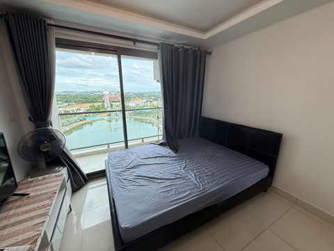 laguna beach resort 3 the maldives  tower 8 floorB