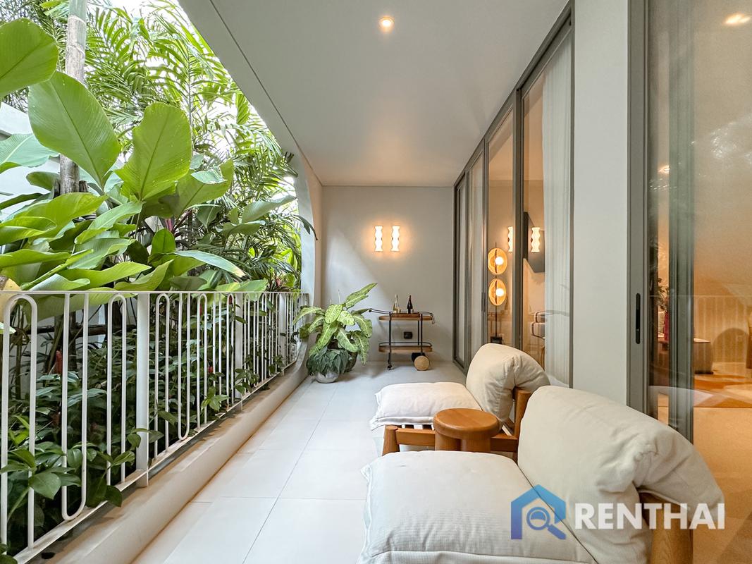 For sale condo 1 bedroom at The Standard Residences - image 2