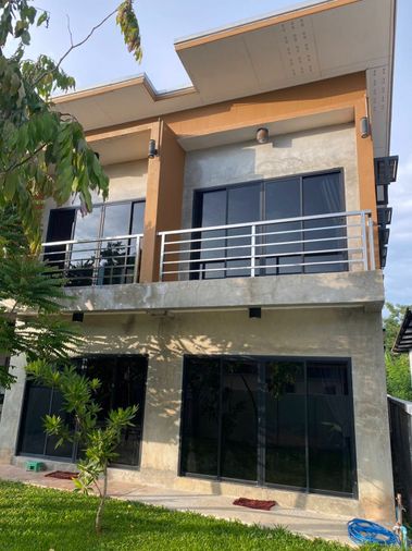 ให้เช่าบ้านเดี่ยว 2 ชั้น 3 ห้องนอน 3 ห้องน้ำ 1 ห้องครัว 2 ที่จอดรถ